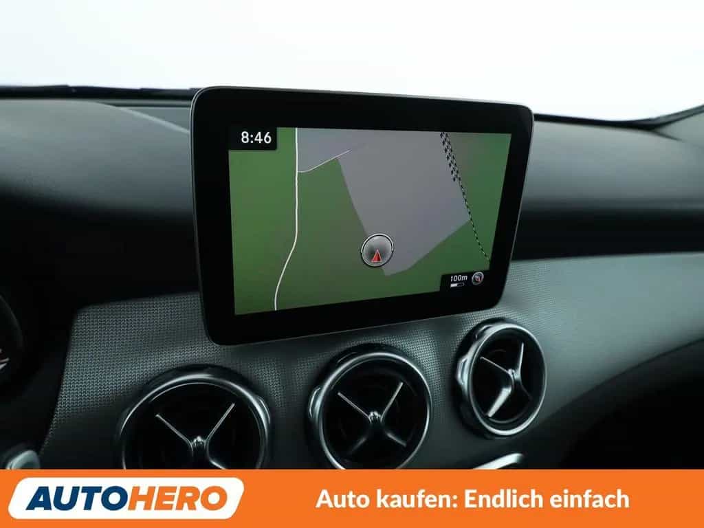 Mercedes-Benz GLA-Class 220 4Matic Urban Aut.*LED*NAVI*TEMPO*PDC*SHZ 12/2017-photo-22