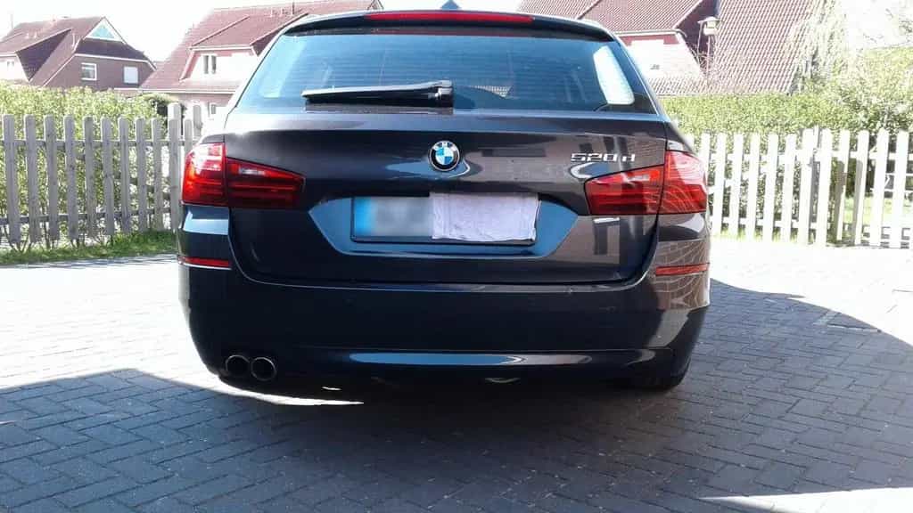 BMW 5 Series 520 Touring Automatik top gepflegt mit... 09/2016-photo-1