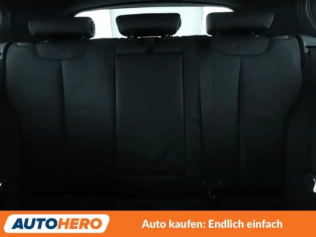 BMW M140 Special Edition Aut.*NAVI*LED*TEMPO*PDC* 04/2019-photo-15