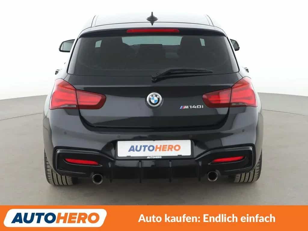 BMW M140 Special Edition Aut.*NAVI*LED*TEMPO*PDC* 04/2019-photo-4