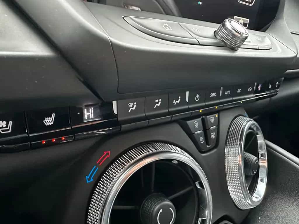 Chevrolet Camaro 2SS V8 6,2 ltr 10/2018-photo-21