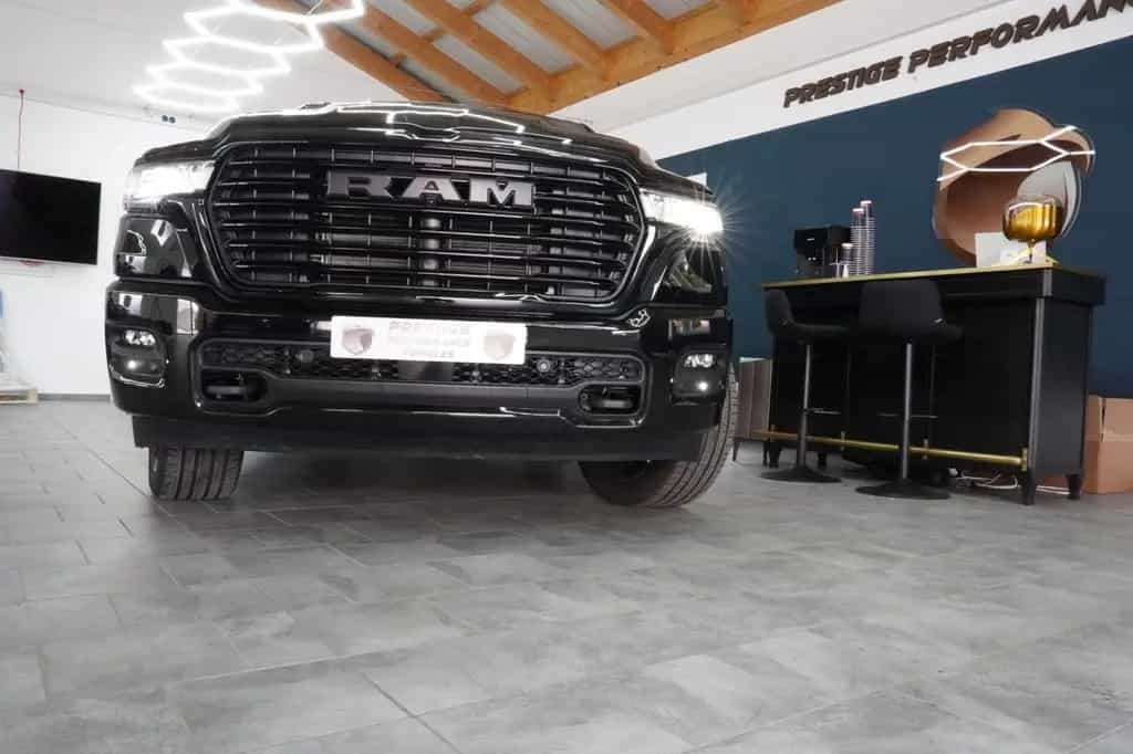Dodge RAM Sport 3.0 420 PS Black 06/2024-photo-12