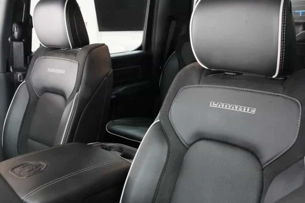Dodge RAM Sport 3.0 420 PS Black 06/2024-photo-26