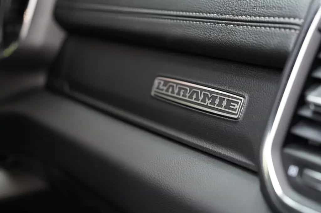 Dodge RAM Sport 3.0 420 PS Black 06/2024-photo-33