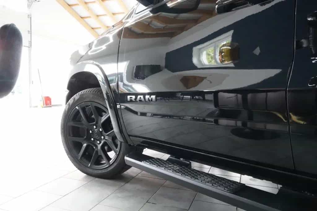 Dodge RAM Sport 3.0 420 PS Black 06/2024-photo-5