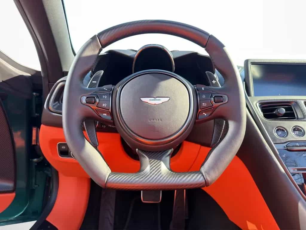 Aston Martin DBS 5.2 V12 Volante 770 Ultimate one of 199 08/2024-photo-9