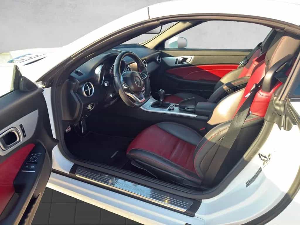 Mercedes-Benz SLC 180 Roadster|NAVI|LED|Panorama|Airscarf 01/2018-photo-11