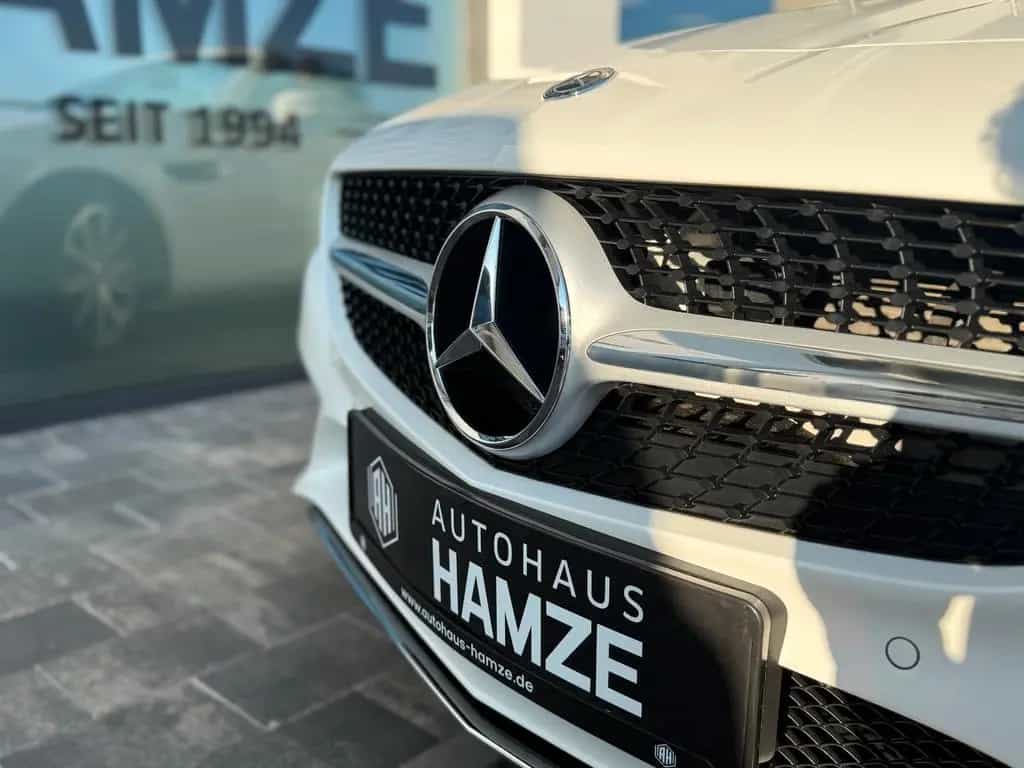 Mercedes-Benz SLC 180 Roadster|NAVI|LED|Panorama|Airscarf 01/2018-photo-35