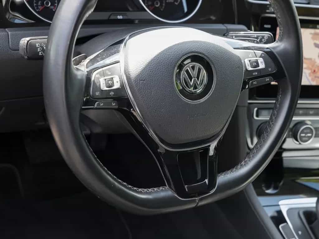 Volkswagen Golf VII Variant 1.5 TSI DSG Highline NAVI LED P 05/2020-photo-10