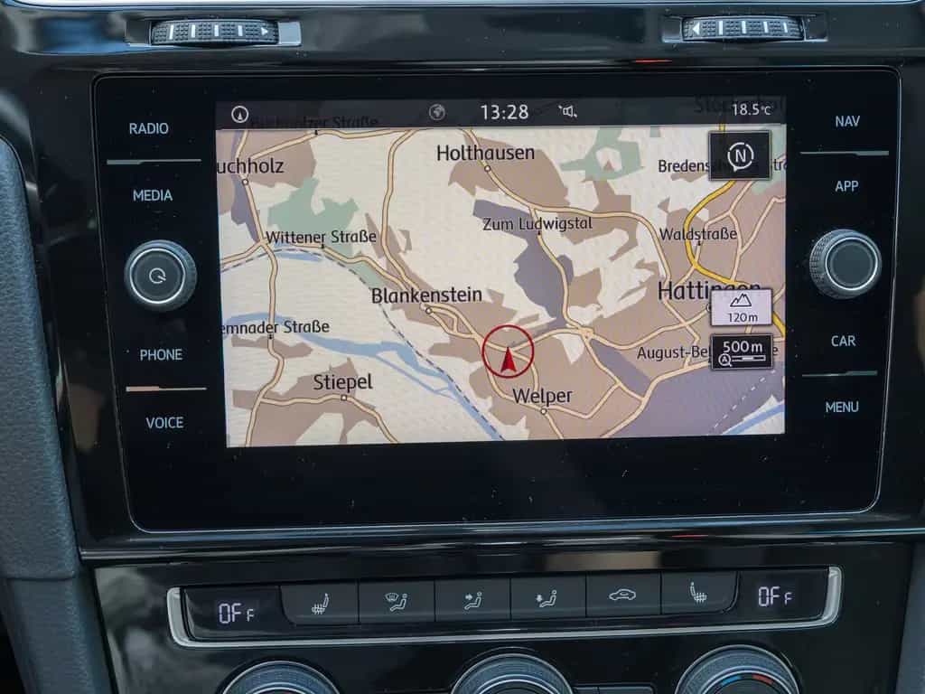 Volkswagen Golf VII Variant 1.5 TSI DSG Highline NAVI LED P 05/2020-photo-5