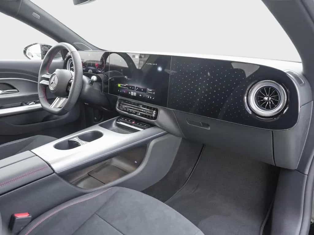 Mercedes-Benz CLA 180 AMG Night Panorama MBUX Navi AHK 360° 02/2026-photo-7