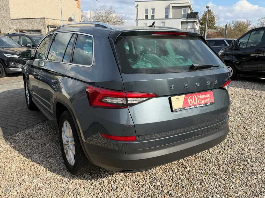 Skoda Kodiaq Style 4x4 DSG ACC RFK MFL AHK Appel Car 08/2019-photo-16