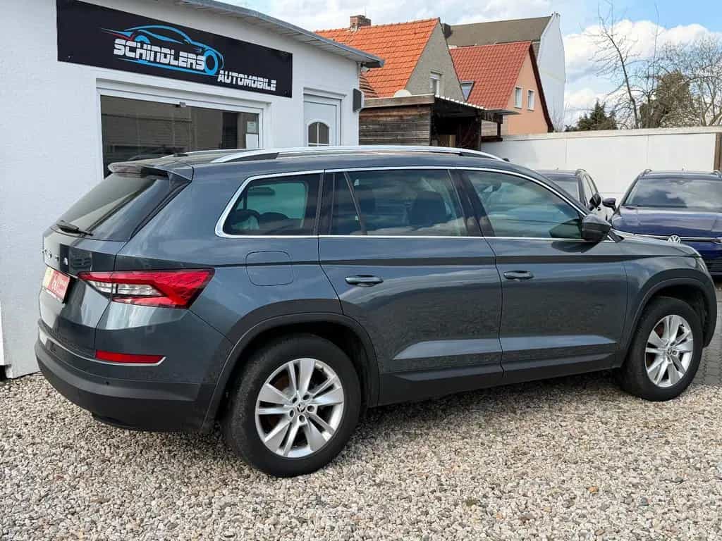 Skoda Kodiaq Style 4x4 DSG ACC RFK MFL AHK Appel Car 08/2019-photo-4
