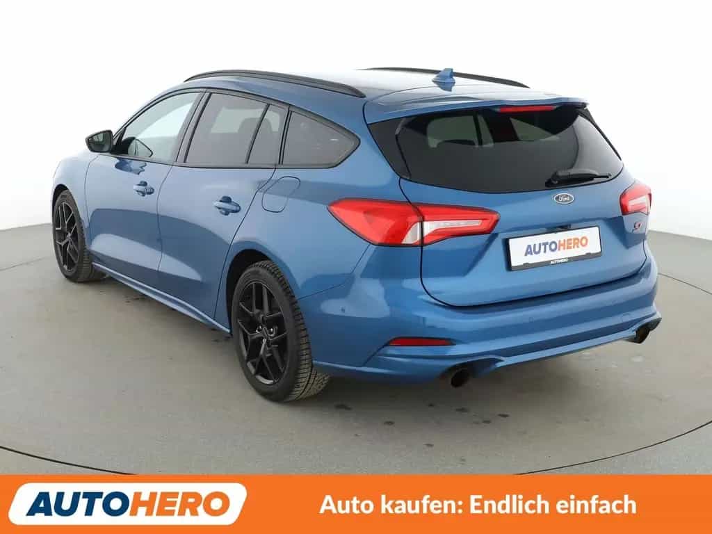 Ford Focus 2.3 EcoBoost ST*NAVI*LED*ACC*SPUR*PDC*SHZ* 07/2020-photo-3