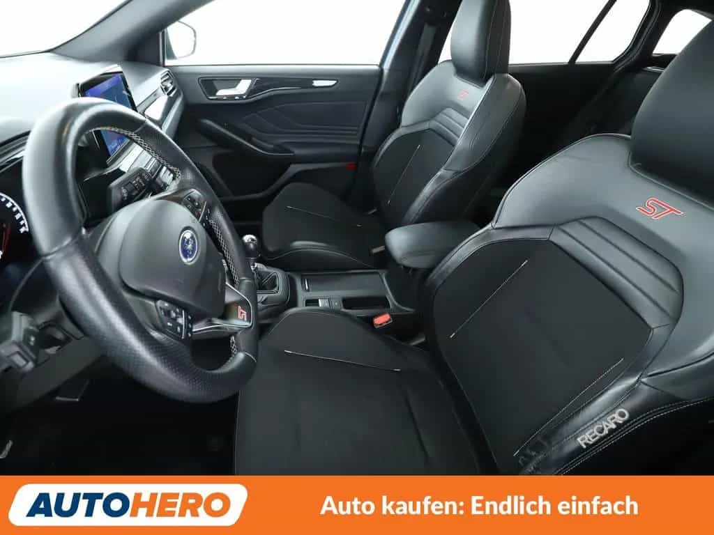 Ford Focus 2.3 EcoBoost ST*NAVI*LED*ACC*SPUR*PDC*SHZ* 07/2020-photo-9