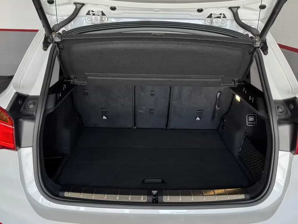 BMW X1 sDrive 20 i xLine ACC LED Kamera Ambiente Nav 06/2017-photo-12