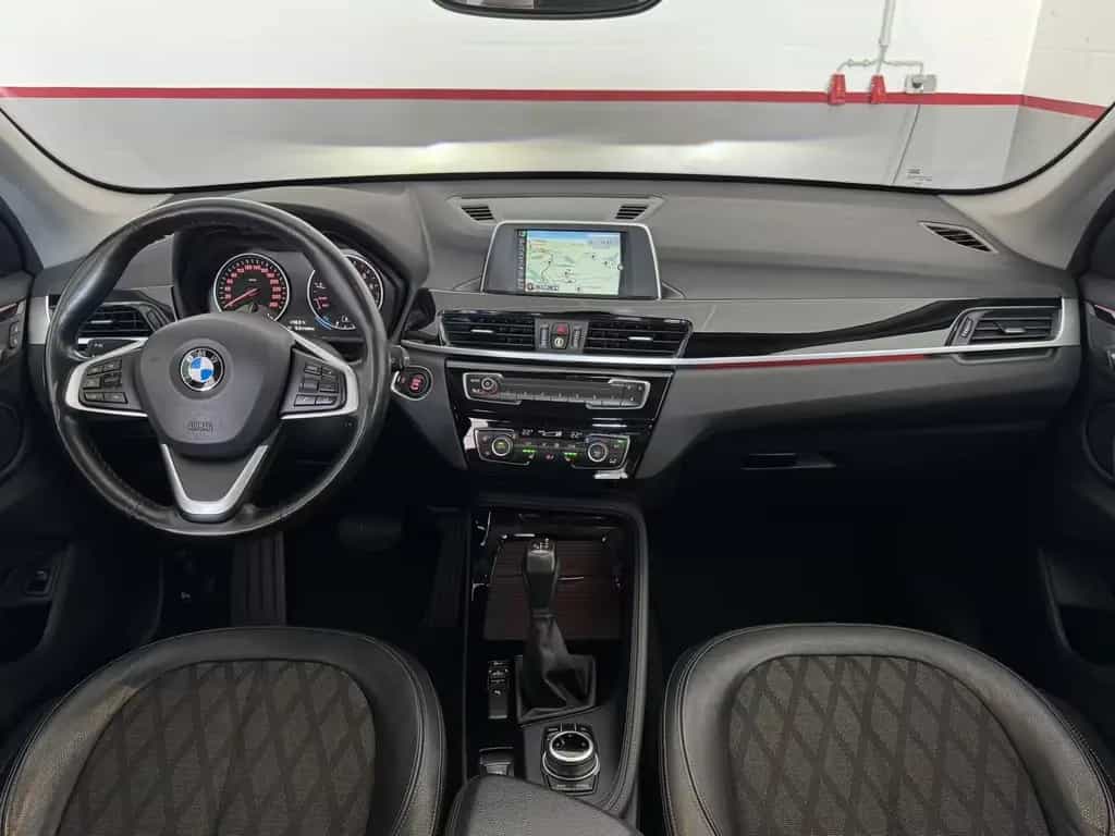 BMW X1 sDrive 20 i xLine ACC LED Kamera Ambiente Nav 06/2017-photo-14