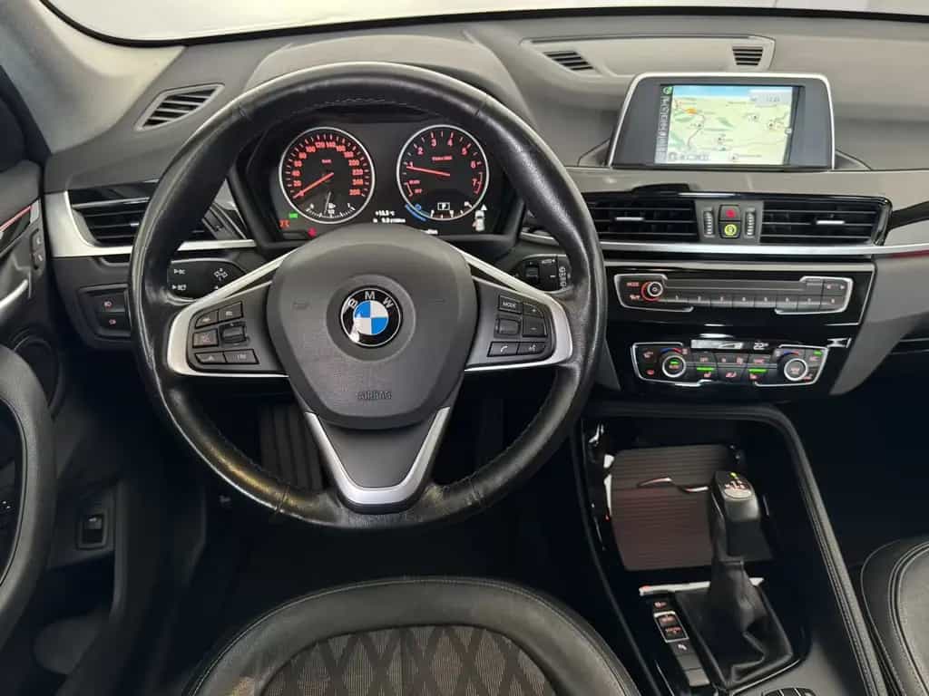 BMW X1 sDrive 20 i xLine ACC LED Kamera Ambiente Nav 06/2017-photo-15