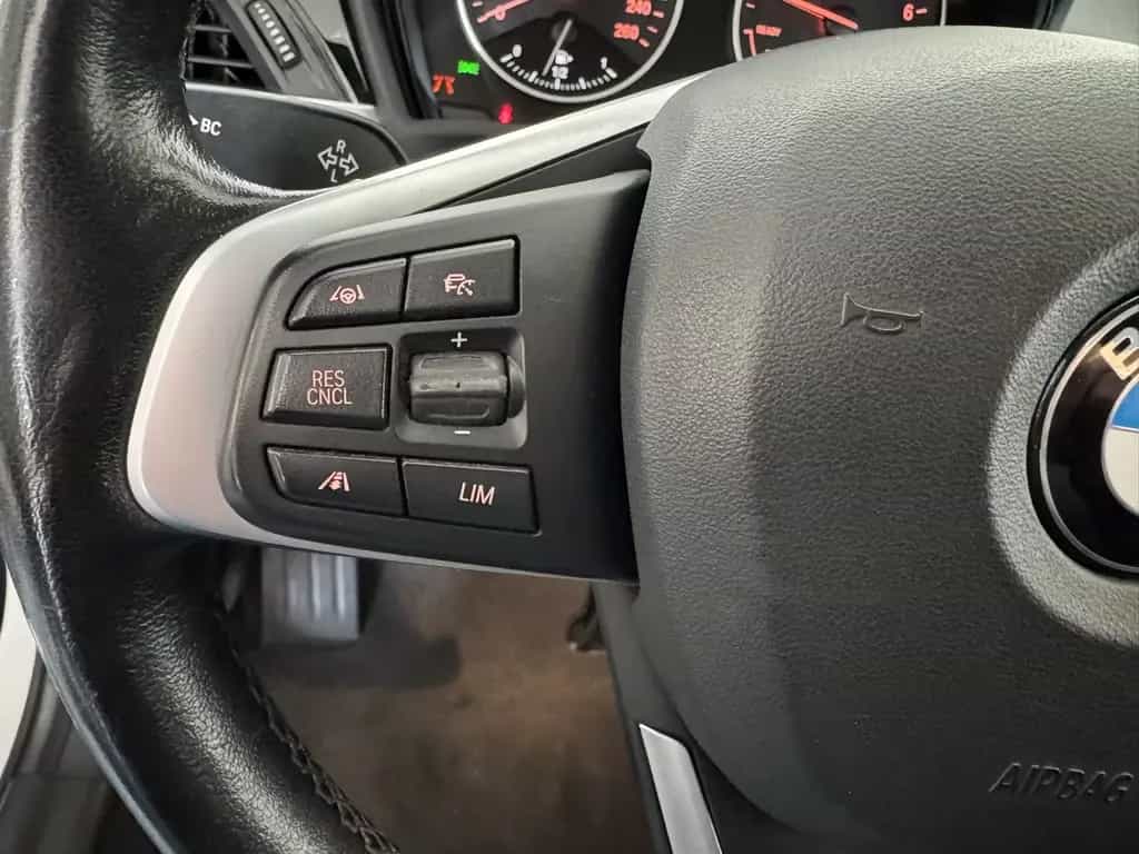 BMW X1 sDrive 20 i xLine ACC LED Kamera Ambiente Nav 06/2017-photo-16