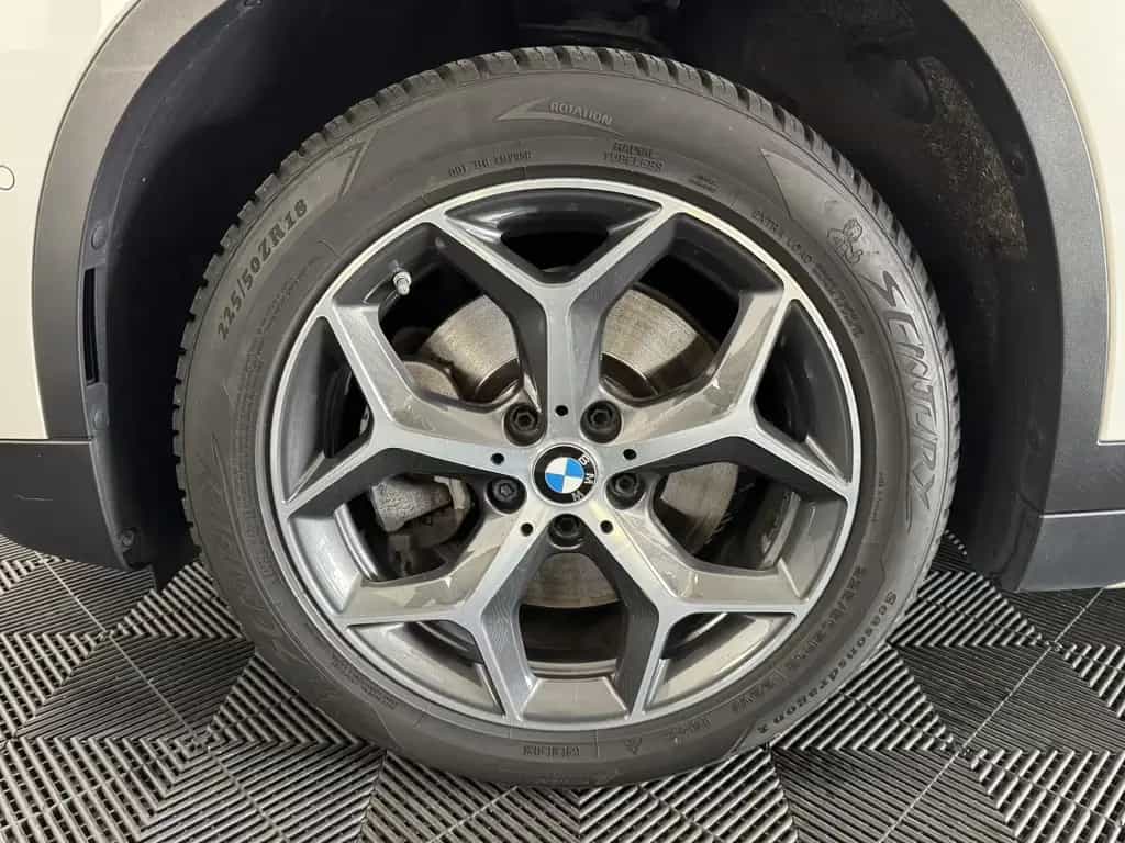 BMW X1 sDrive 20 i xLine ACC LED Kamera Ambiente Nav 06/2017-photo-24