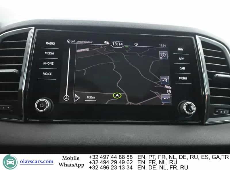 Skoda Karoq 1.0 TSI Clever Pano CarPlay Navi KeylessS 12/2021-photo-11