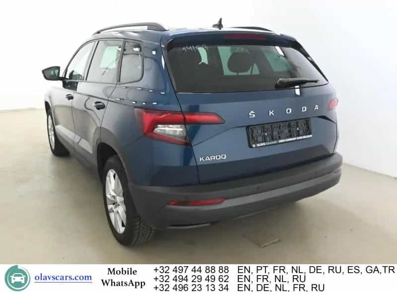 Skoda Karoq 1.0 TSI Clever Pano CarPlay Navi KeylessS 12/2021-photo-5