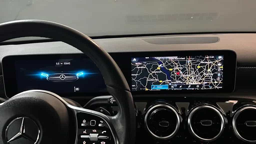 Mercedes-Benz A-Class 180 *GROßES.DISPLAY*LED*SITZHEIZ*TEMPOMAT* 10/2019-photo-13