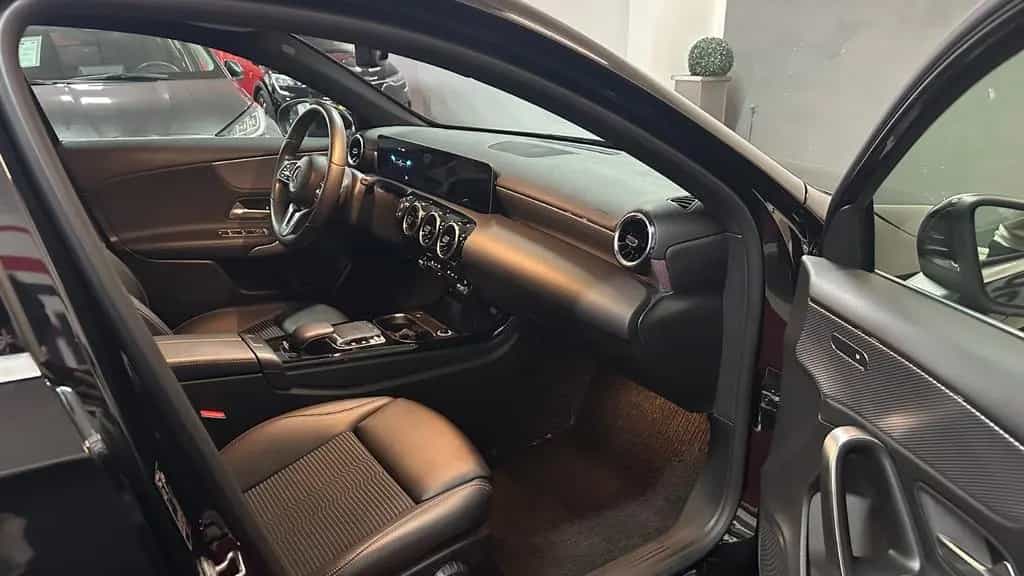 Mercedes-Benz A-Class 180 *GROßES.DISPLAY*LED*SITZHEIZ*TEMPOMAT* 10/2019-photo-27