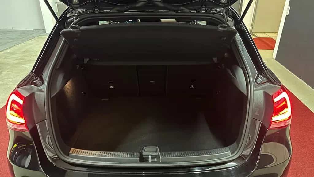 Mercedes-Benz A-Class 180 *GROßES.DISPLAY*LED*SITZHEIZ*TEMPOMAT* 10/2019-photo-30