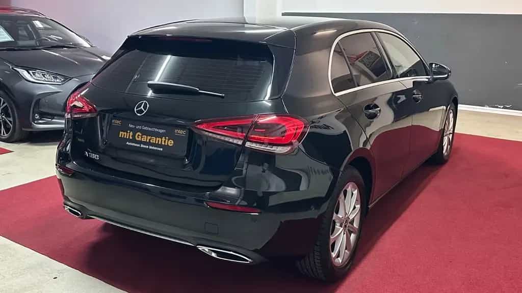 Mercedes-Benz A-Class 180 *GROßES.DISPLAY*LED*SITZHEIZ*TEMPOMAT* 10/2019-photo-4