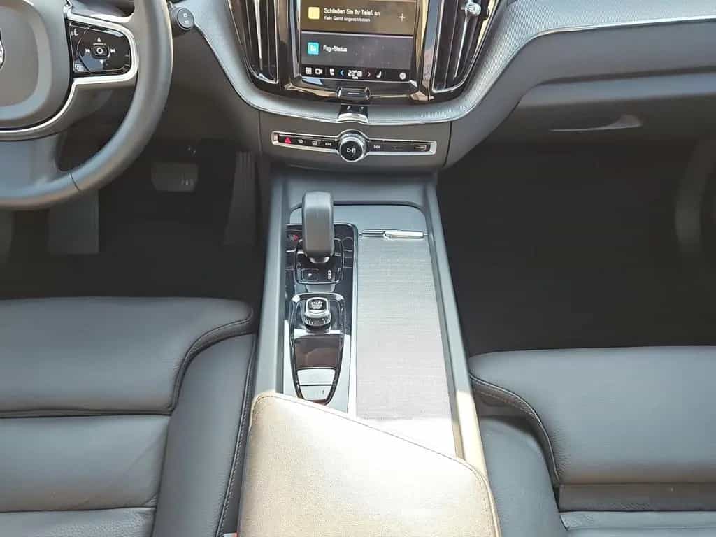 Volvo XC60 B5 AWD Ultimate Bright  AHK/Head-up/Pano 02/2023-photo-12
