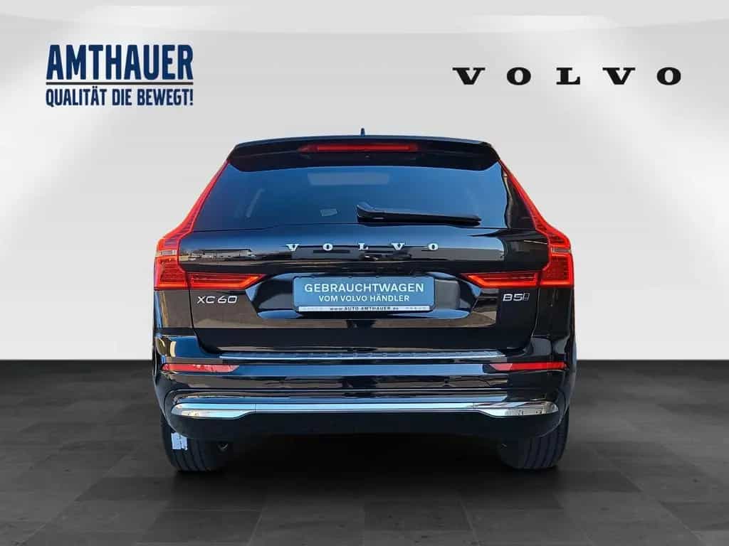 Volvo XC60 B5 AWD Ultimate Bright  AHK/Head-up/Pano 02/2023-photo-4
