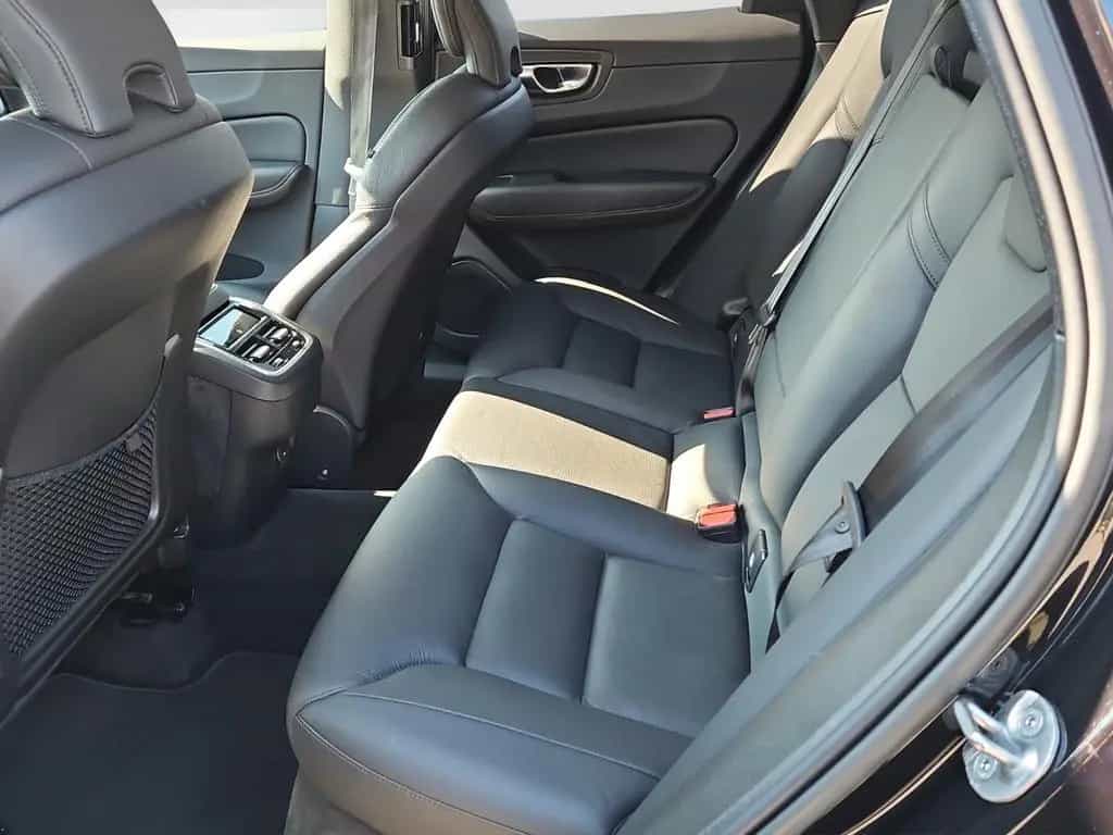 Volvo XC60 B5 AWD Ultimate Bright  AHK/Head-up/Pano 02/2023-photo-8