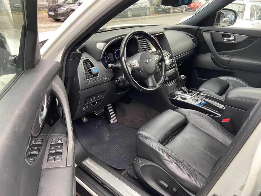 Infiniti QX70 3.0 d S  Vollaustattung 01/2016-photo-16