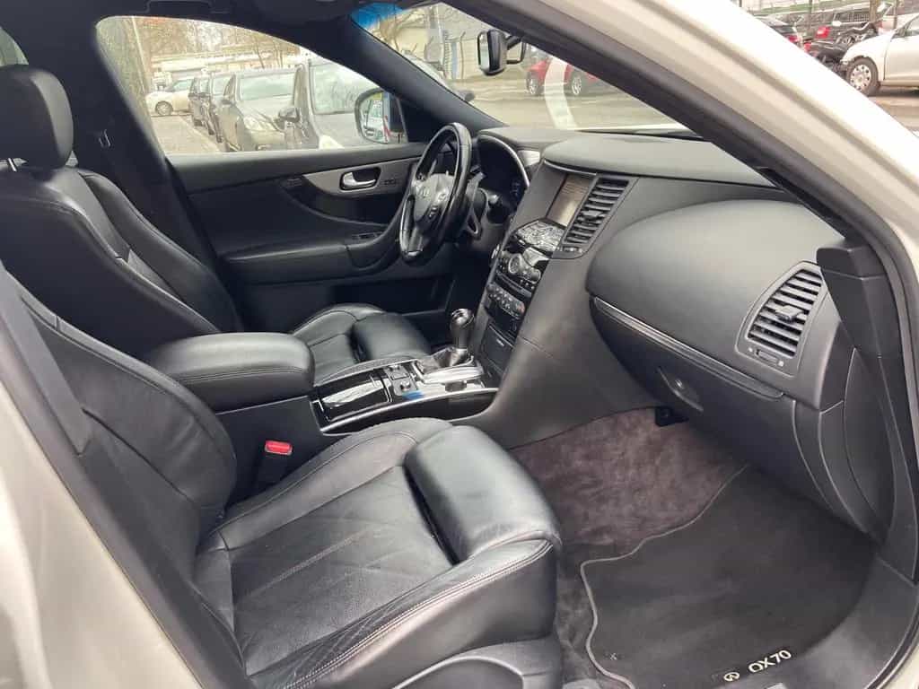 Infiniti QX70 3.0 d S  Vollaustattung 01/2016-photo-18