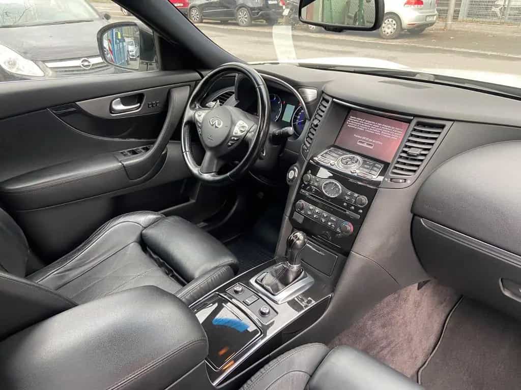 Infiniti QX70 3.0 d S  Vollaustattung 01/2016-photo-19