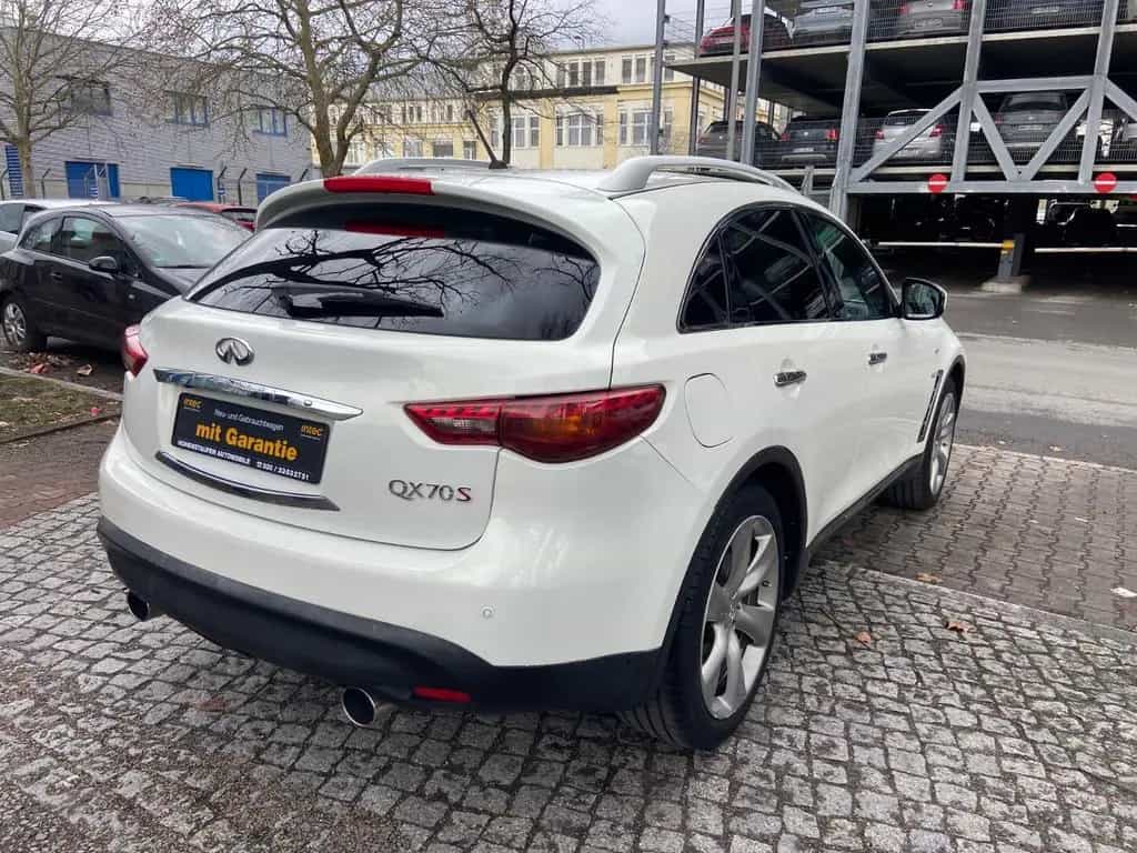 Infiniti QX70 3.0 d S  Vollaustattung 01/2016-photo-7