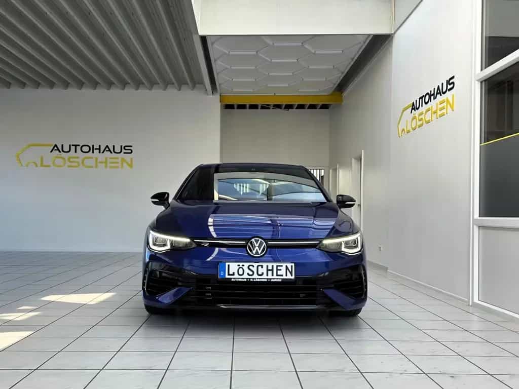 Volkswagen Golf VIII Limo R 4Motion Black Style Akrapovic 12/2023-photo-1