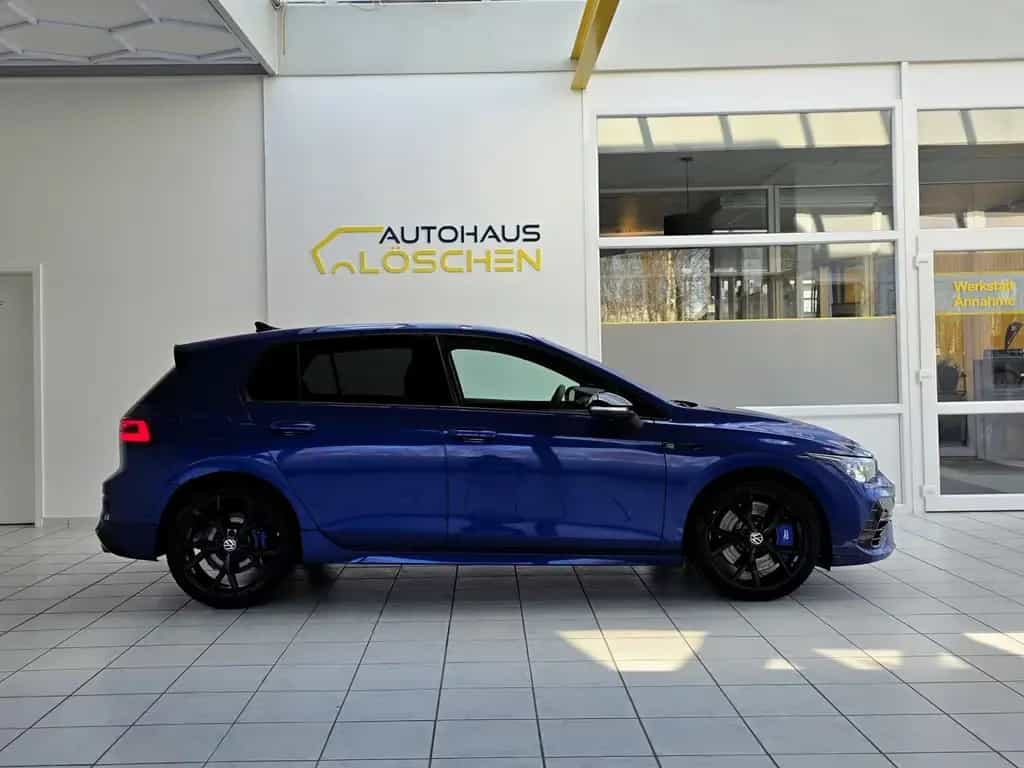Volkswagen Golf VIII Limo R 4Motion Black Style Akrapovic 12/2023-photo-5