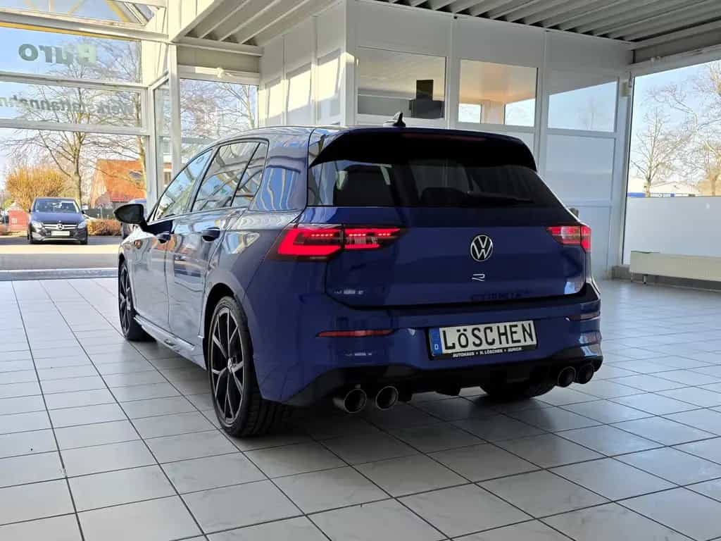 Volkswagen Golf VIII Limo R 4Motion Black Style Akrapovic 12/2023-photo-8