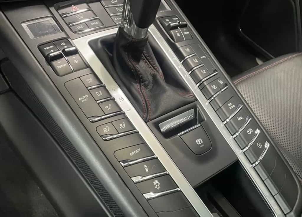 Porsche Macan GTS Burmester / 18 Wege / Sitzluft / 21" 07/2016-photo-4