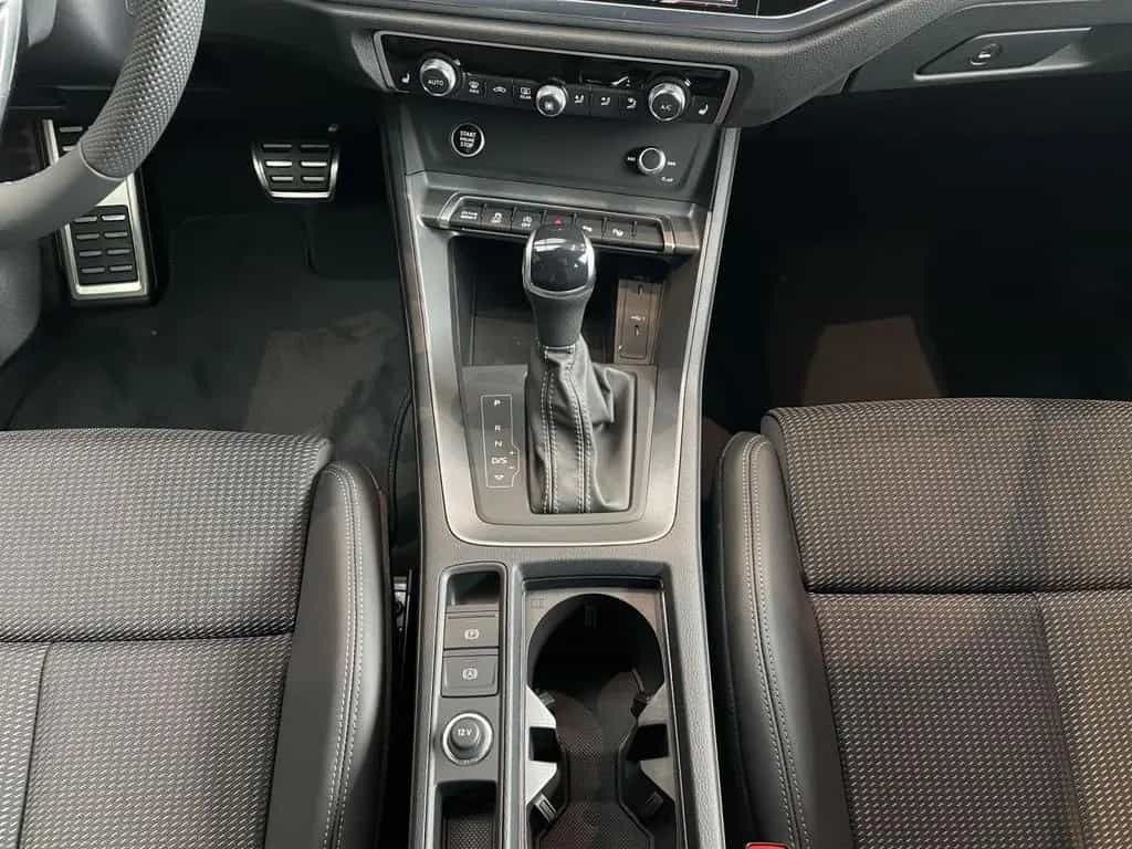 Audi Q3 Sportback 35 TFSI S line LED Navi Kamera AHK 10/2025-photo-12