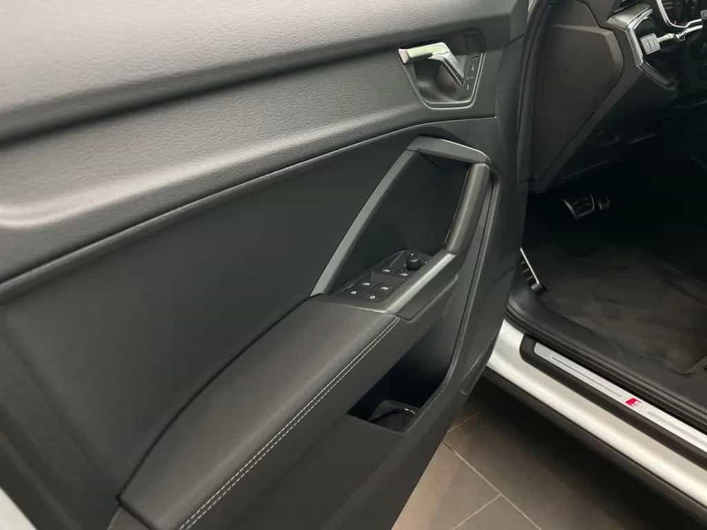 Audi Q3 Sportback 35 TFSI S line LED Navi Kamera AHK 10/2025-photo-13