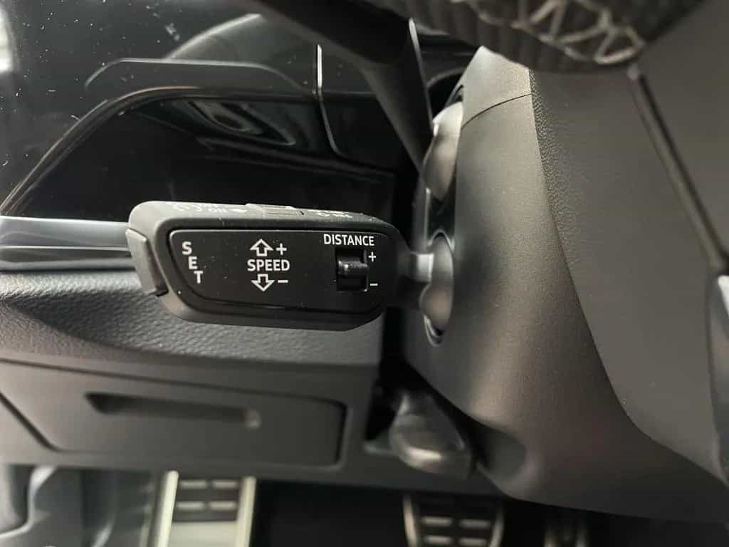 Audi Q3 Sportback 35 TFSI S line LED Navi Kamera AHK 10/2025-photo-21