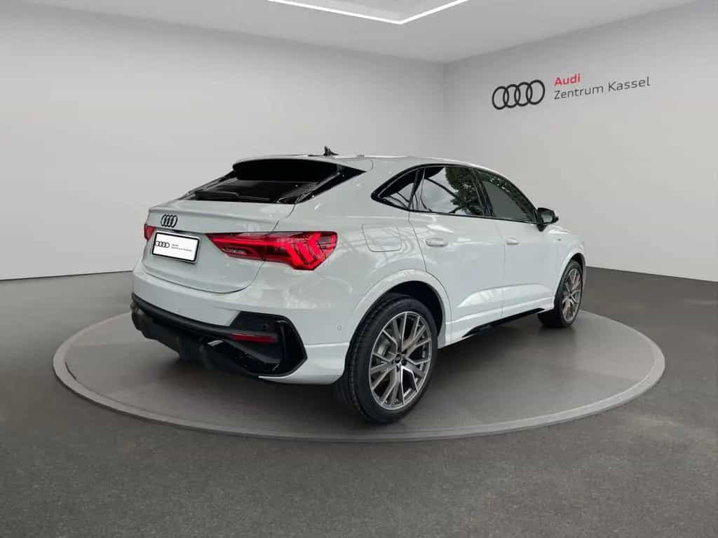 Audi Q3 Sportback 35 TFSI S line LED Navi Kamera AHK 10/2025-photo-4