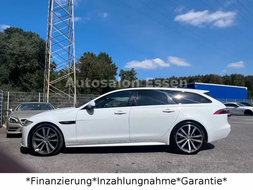 Jaguar XF Sportbrake R-Sport*LED*Pano* Black Pack* 01/2018-photo-12