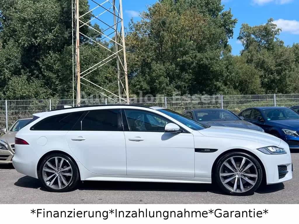 Jaguar XF Sportbrake R-Sport*LED*Pano* Black Pack* 01/2018-photo-16