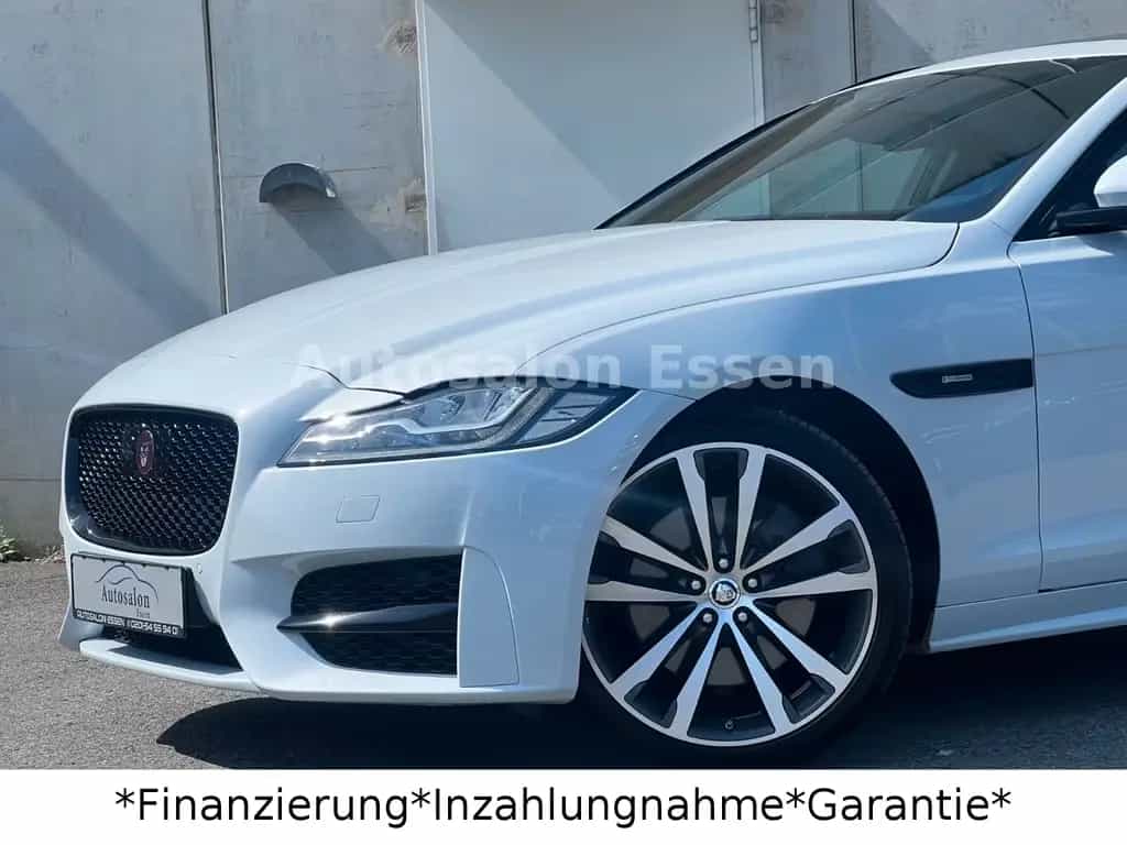 Jaguar XF Sportbrake R-Sport*LED*Pano* Black Pack* 01/2018-photo-18