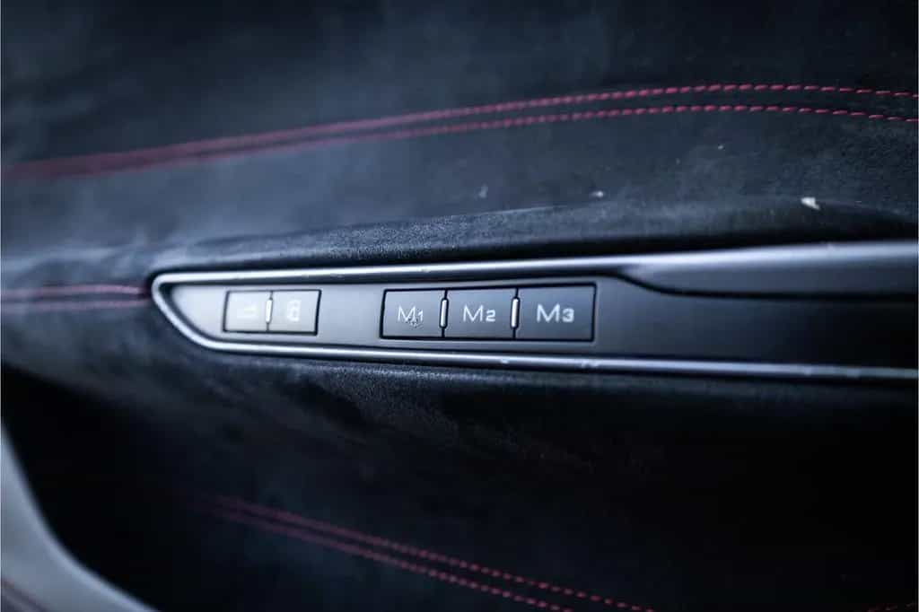 Ferrari GTC4Lusso 6.3 V12 - 4-zits l Lift l Passanger Di 05/2018-photo-23