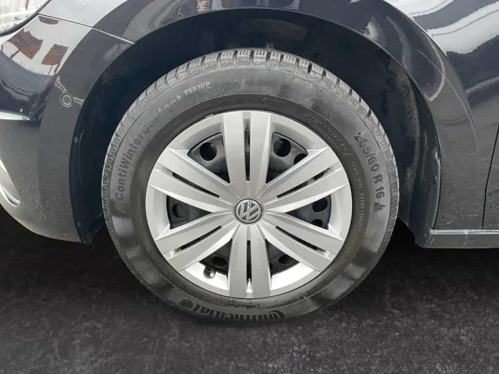 Volkswagen Touran 1.4 TSI DSG 7-Sitzer ACC LED Navi SHZ PDC 09/2015-photo-17
